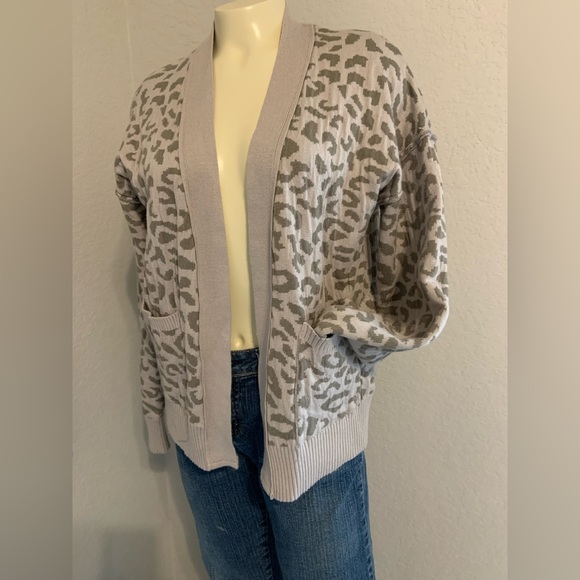 HEM AND THREAD Small camo open front sweater - Picture 2 of 8